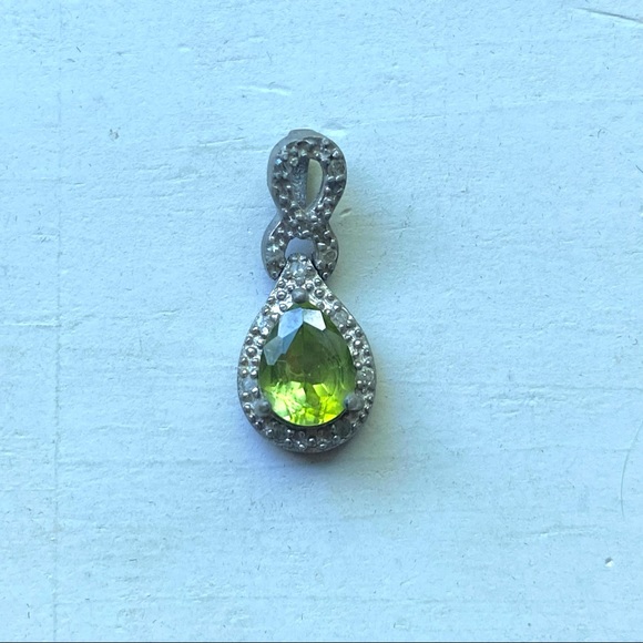 Vintage sterling pendant - Picture 2 of 5